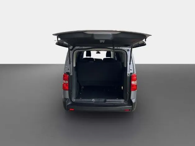 Fiat Ulyssee Kombi 2.0D/180 L3 Swiss Plus 8