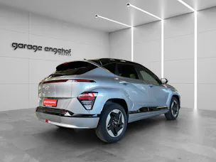 Hyundai Kona EV 65.4 kWh Premium / Amplia