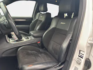 Jeep Grand Cherokee 6.4/468 V8 HEMI SRT8