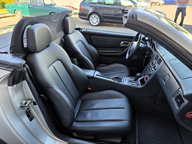 Mercedes-Benz SLK 320