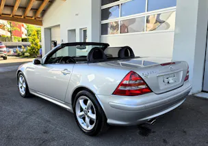 Mercedes-Benz SLK 320