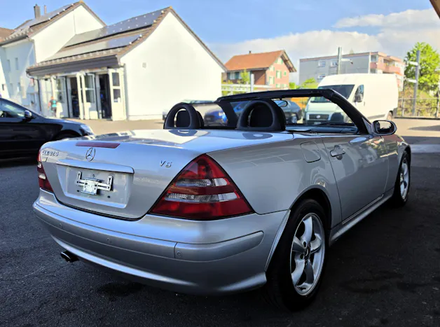 Mercedes-Benz SLK 320
