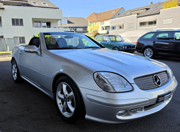 Mercedes-Benz SLK 320