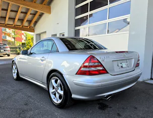 Mercedes-Benz SLK 320