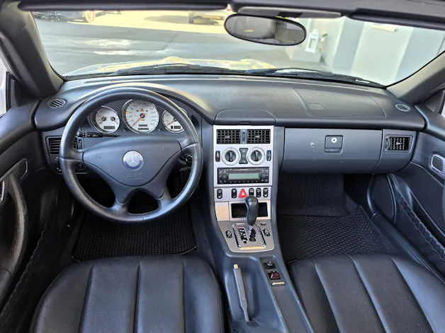 Mercedes-Benz SLK 320