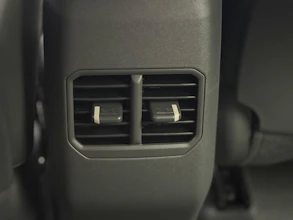 https://vehicle.imgix.net/4327966/af34f19f-58e8-43ad-88b3-32940f80ca2e.jpeg