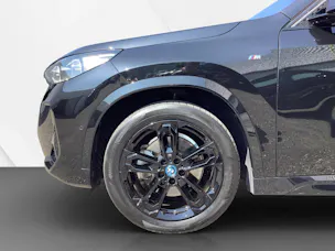 BMW iX1 xDrive 30 M Sport