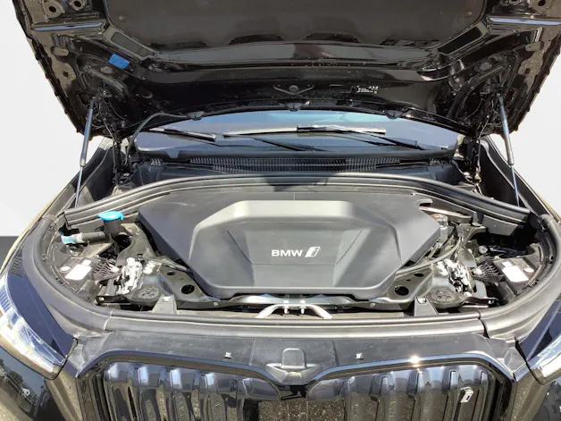 BMW iX1 xDrive 30 M Sport