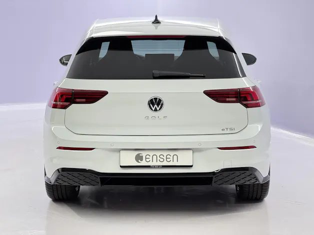 VW Golf VIII 1.5 eTSI R-Line DSG