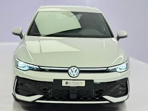 VW Golf VIII 1.5 eTSI R-Line DSG