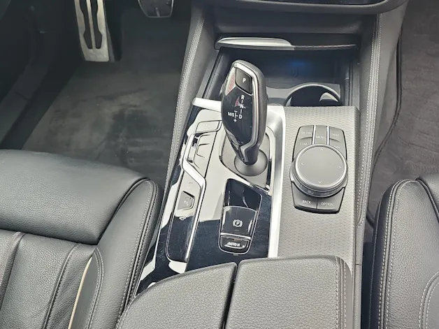 BMW 530e xDrive M Sport Tour.