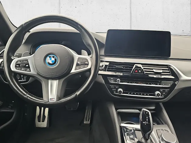 BMW 530e xDrive M Sport Tour.