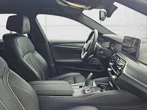 BMW 530e xDrive M Sport Tour.