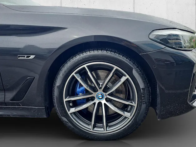 BMW 530e xDrive M Sport Tour.