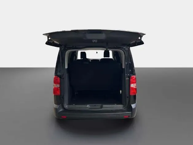 Fiat Ulyssee Kombi 2.0D/180 L3 Swiss Plus 8