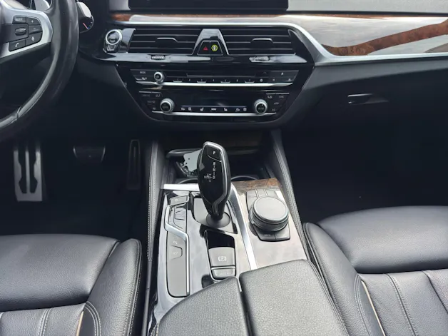 BMW M550i xDrive