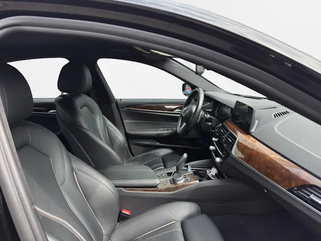 BMW M550i xDrive