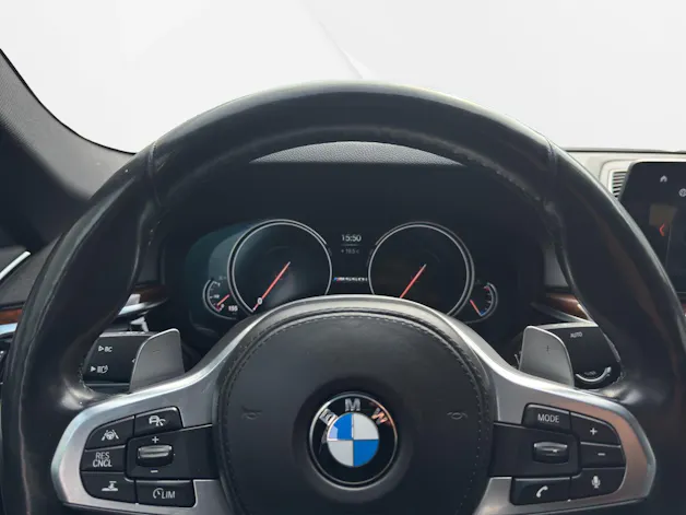 BMW M550i xDrive