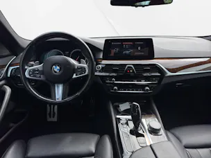 BMW M550i xDrive