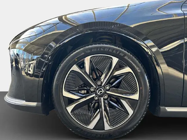 Mazda 6e 80kWH/245 Takumi Plus Longe Range