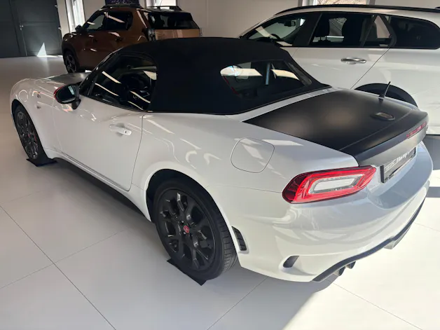 Fiat 124 Spider 1.4 TB Abarth