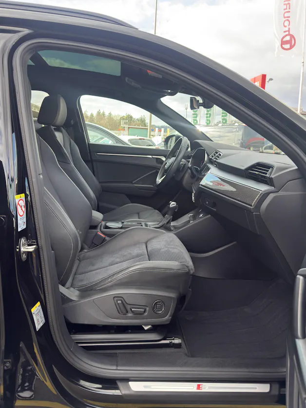 Audi Q3 2.0 45 TFSI S line quattro S-Tronic