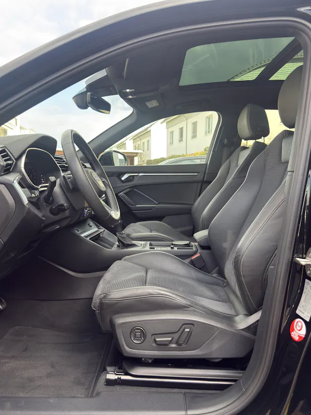 Audi Q3 2.0 45 TFSI S line quattro S-Tronic