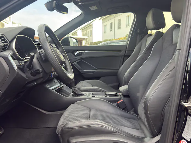 Audi Q3 2.0 45 TFSI S line quattro S-Tronic