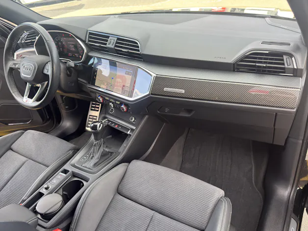 Audi Q3 2.0 45 TFSI S line quattro S-Tronic