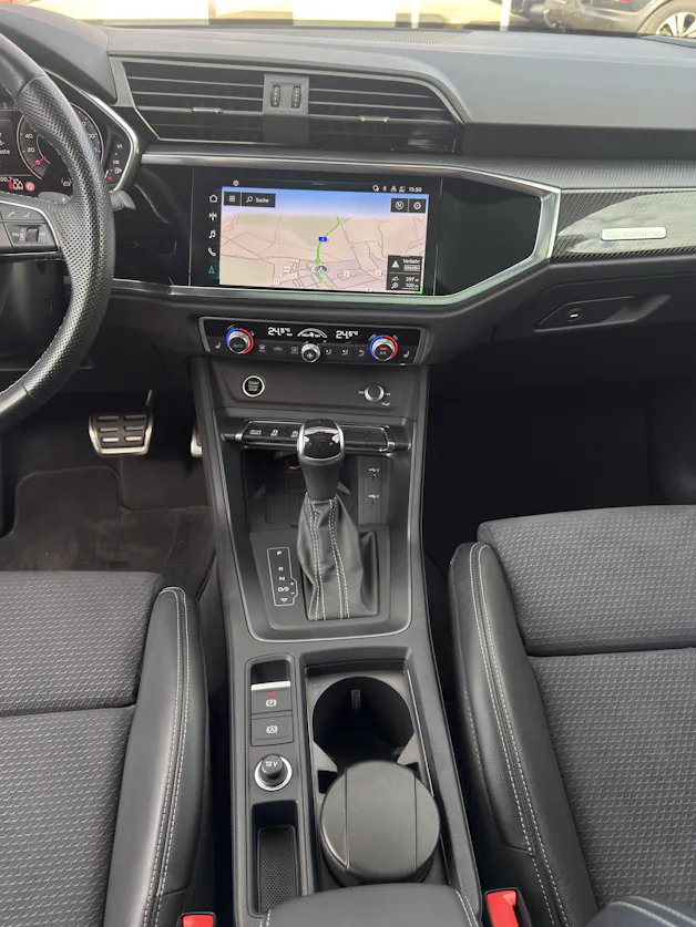 Audi Q3 2.0 45 TFSI S line quattro S-Tronic