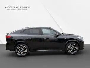 BMW iX2 eDrive 20 M Sport