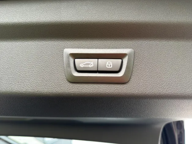 BMW iX2 eDrive 20 M Sport