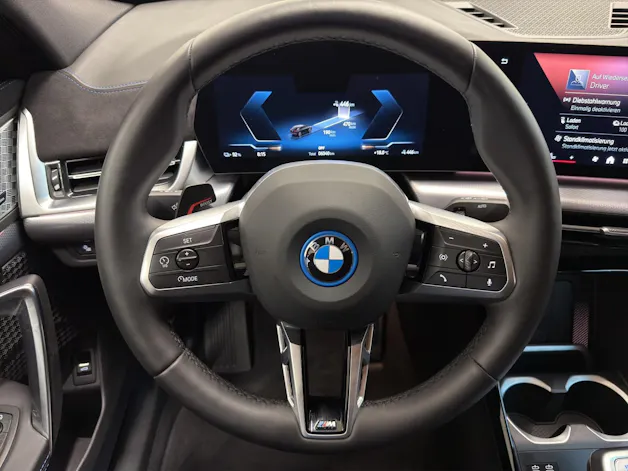 BMW iX2 eDrive 20 M Sport