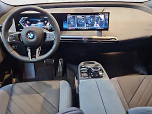 BMW iX xDrive45 M Sport Pro