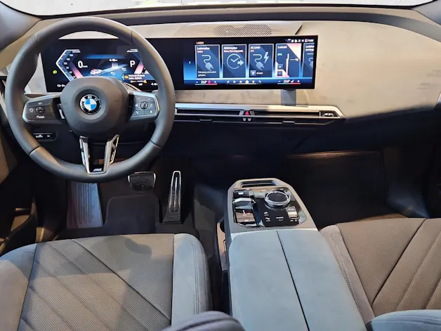 BMW iX xDrive45 M Sport Pro