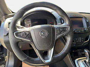 Opel Insignia ST 2.8/325 V6 T 4x4 OPC