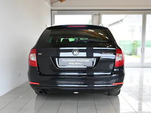 Škoda Superb Combi 1.8 TSI Elegance DSG
