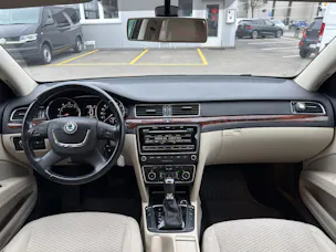 Škoda Superb Combi 1.8 TSI Elegance DSG