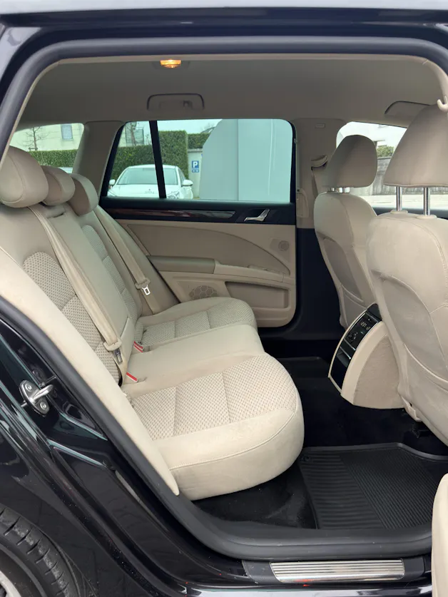 Škoda Superb Combi 1.8 TSI Elegance DSG