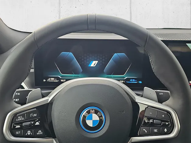 BMW 330e xDrive M Sport