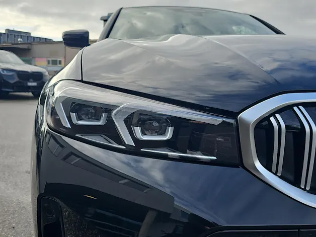 BMW 330e xDrive M Sport