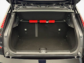 https://vehicle.imgix.net/4328126/1b26bfb6-c2dc-480b-ba83-2b977c19930e.jpg