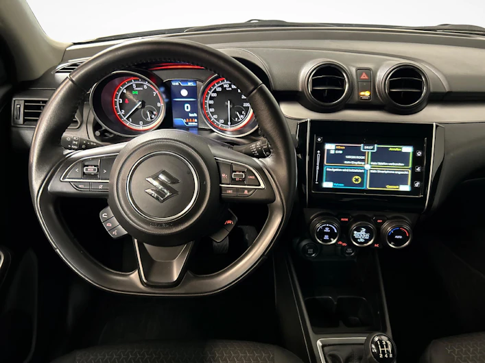 image du véhicule SUZUKI SWIFT