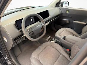https://vehicle.imgix.net/4328147/642c5d66-4c6c-4ffb-97a0-a8b1afa5b5cc.jpg