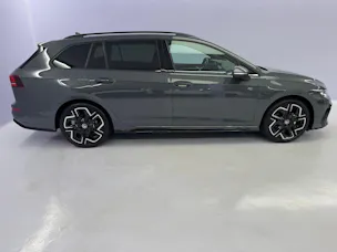 VW Golf VIII Variant 1.5 eTSI R-Line DSG