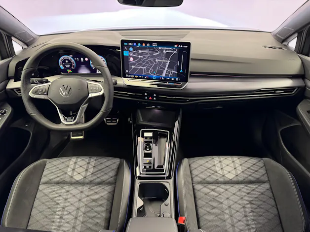 VW Golf VIII Variant 1.5 eTSI R-Line DSG