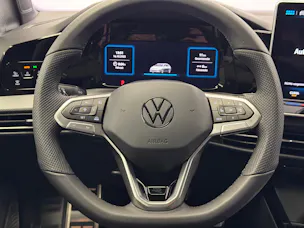 VW Golf VIII Variant 1.5 eTSI R-Line DSG