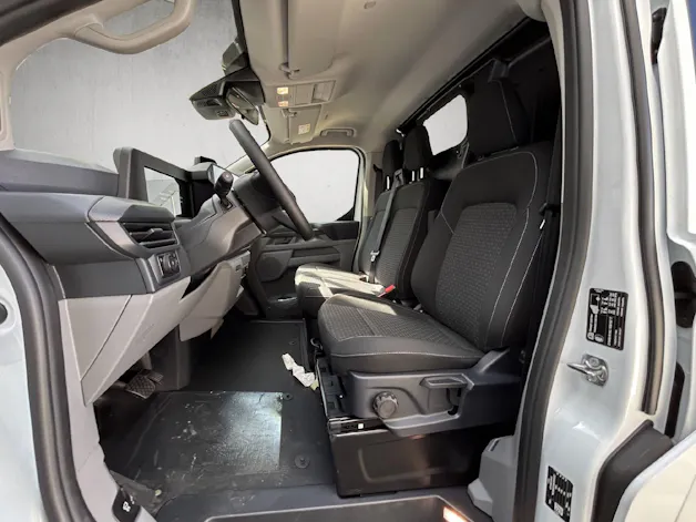 Ford Transit C Van 320 L2 2.5 Duratec 233 Trend PHEV
