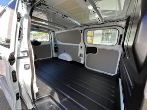 Ford Transit C Van 320 L2 2.5 Duratec 233 Trend PHEV
