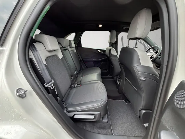 Ford Kuga 2.5 Hybrid Sound Edition 4x4